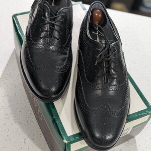 Men's Black Wingtip Dress Shoes